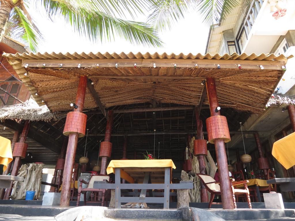 Why Not Guest House Hikkaduwa Exterior foto