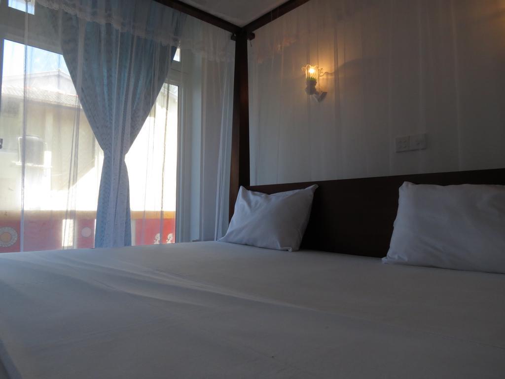 Why Not Guest House Hikkaduwa Habitación foto